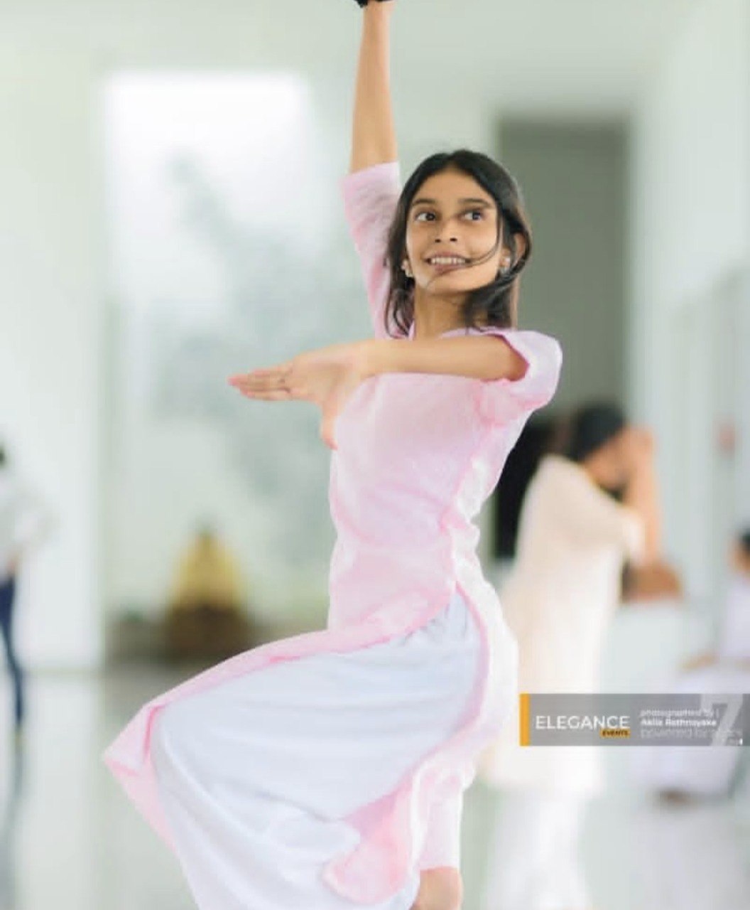 Dinithi slider image